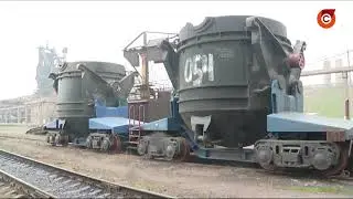 В доменный цех комбината 