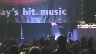 Justin Bieber Gets HIT by Water Bottle!!