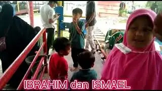 Mainan Kereta Api Outdoor di taman Wiladatika Cibubur Ibrahim dan Ismael   Bahagia...