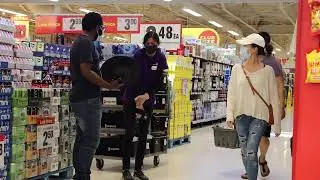 Crazy guy buy super expensive women hat for beautiful girl have never meet before 🔥🔥🔥🔥/ Prank.