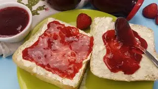 Gem de capsuni  - 3 ingrediente, gata intr-o ora,  cu jumatate din zaharul folosit la dulceata