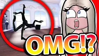 CREEPING Roblox Players Out In Dress To Impress