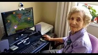 Grandma plays League of Legends