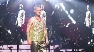 Come undone - Robbie Williams LIVE at Unipol Arena - XXV Tour (Bologna, 20.01.2023)