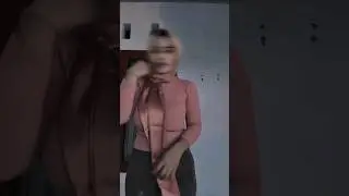 Berjilbab namun telanjang 😒