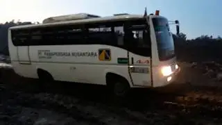 Bus Kepetel Di Tambang Batubara Kalimatan, Beginilah Proses Recoverynya