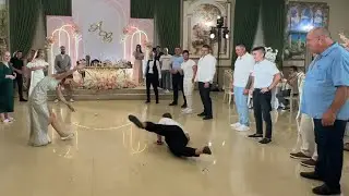 Девчули убили танцпол в ХЛАМИЩЕ