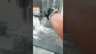 Função refrigeração direcionada no Centro de Usinagem