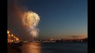 Салют в честь Дня ВМФ России 2023