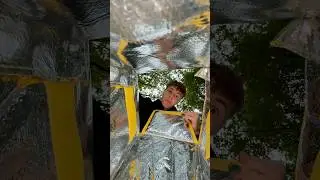 Твой курьер:😂