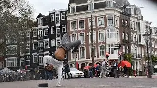 B-BOY Shigekix Amsterdamの街中でムーブ