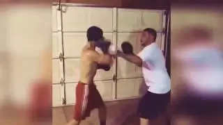 Жёсткий Боксёр. Парень просто зверь