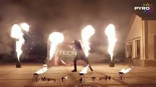Fire show - In Red (Standard)