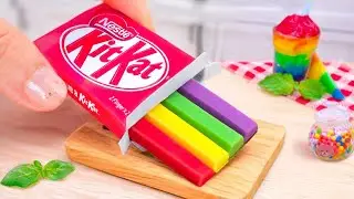 🍫🌈 Sweet Miniature RAINBOW KITKAT Chocolate Cake -Tiny Colorful Chocolate Cake Dessert by Mini Yummy
