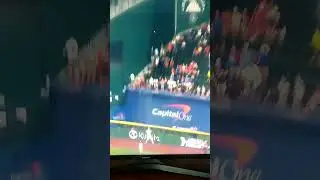 Freddie Freeman ROBS Gunnar Henderson @ Home Run Derby BP #shorts #mlb