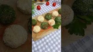 Красочные и нежные закуски в виде сырных шариков с красной рыбой! Чем-то похоже на суши