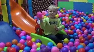 Играем с Маршалом в Парке Развлечений для Детей. Amusement Park for Kids with Marshall Paw Patrol