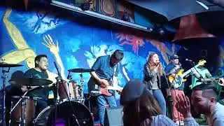 Luna Rock - El Sol No Regresa (Ukukus Bar- Cusco)