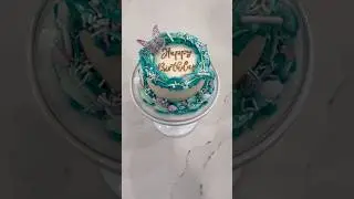 Decorate a cake with me #cakedecorating #shorts