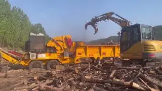 wood chipper crush 40cm diameter wood log #woodchipper #hammermill