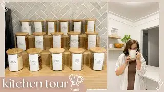 KITCHEN TOUR | cozy kitchen decor + organization 💚👩🏽‍🍳✨
