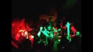 LUDE KRAWE - NAŠ SVET (LIVE @ ZOMBI)