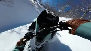2024 ski-doo FREERIDE 154で沢を登る