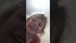 Танечка и папин живот😂