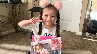 UNBOXING DISNEY PRINCESS STYLE COLLECTION RISE AND SHINE ROOM SERVICE SET! 💕✨