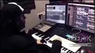 İsmail YK Feel my dubstep