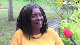 Surinaamse Mavis: