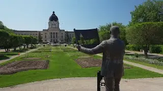 Judge grants injunction to stop Sask. government's pronoun policy