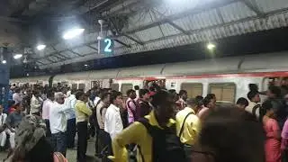 Mumbai Local || Thane Station || Too much crowd ||