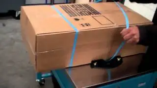 Halfautomatische omsnoeringsmachine TP 202 (Transpak) België Luxemburg kartoon, kartonnen dozen