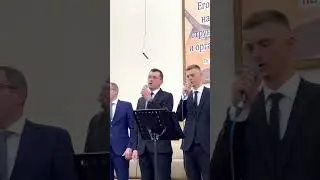 Встану на колени перед Всемогущим | пение братьев #мсц_ехб #христианская_молодежь
