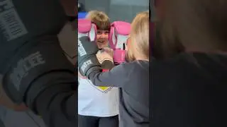 Girls boxing 🥊 