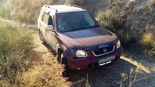 Nissan Mistral terrano и Honda CR-V выезд из бурундайского оврага