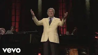 Tony Bennett - Smile (Live from iTunes Festival, London, 2010)
