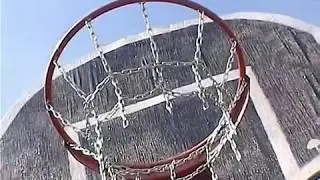 Баскетбольная стойка на даче