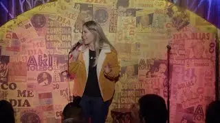 PROFESSORA DE INGLÊS