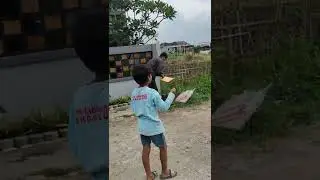 Bocil Ajaib Ngadu Layangan 😂🤣💯
