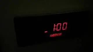 Harvia Forte -kiukaan ohjauspaneeli sekoilee