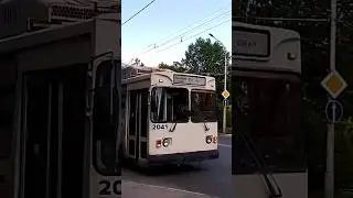 Троллейбус ЗиУ-682ГМ1(С широкой передней дверью) б/н 2041 маршрут 9 совместно с @vladtrains183