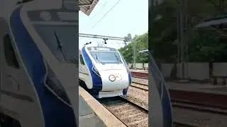 Vande Bharat Express Train #kerala #indian #indianrailways  #kozhikode #mahe #thalassery #kannur