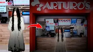 NIÑA FANTASMA en Pollos Arturo's