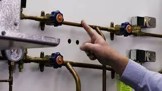 Teaching the Basics of the Refrigeration Cycle and Advanced HVAC Concepts with the TU-155
