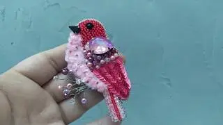 Брошь птичка