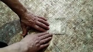 Как склеить линолеум своими руками. Ремонт линолеума