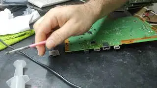 Ps4 liga e não dá imagem