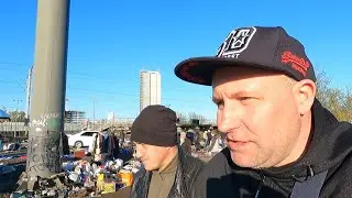 Looking for ANTIQUES among JUNK / Kyiv flea market/VLOG